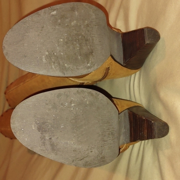 "Lavish" Camel Suede Cowboy Boots - Size 8 by Grazie - Picture 9 of 14